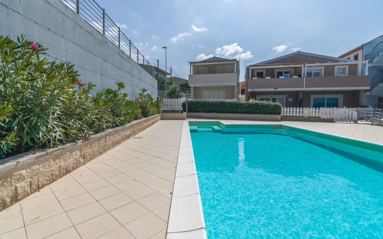 Villetta Federico Climatizzata Con Giardino Privato Viddalba Exteriör bild